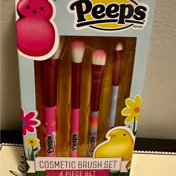 Peeps 8 Lip Balm Set , 6 piece Lipgloss and Brush Set. Perfect for Easter - Picture 4 of 4